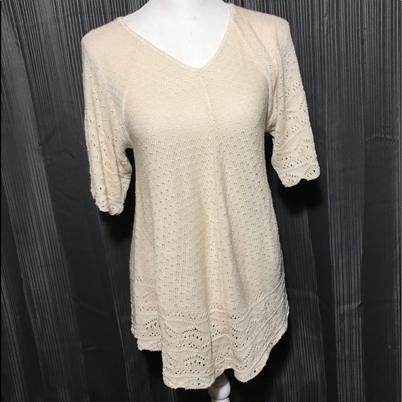 blouse in good condition almost new - Picture 2 of 8